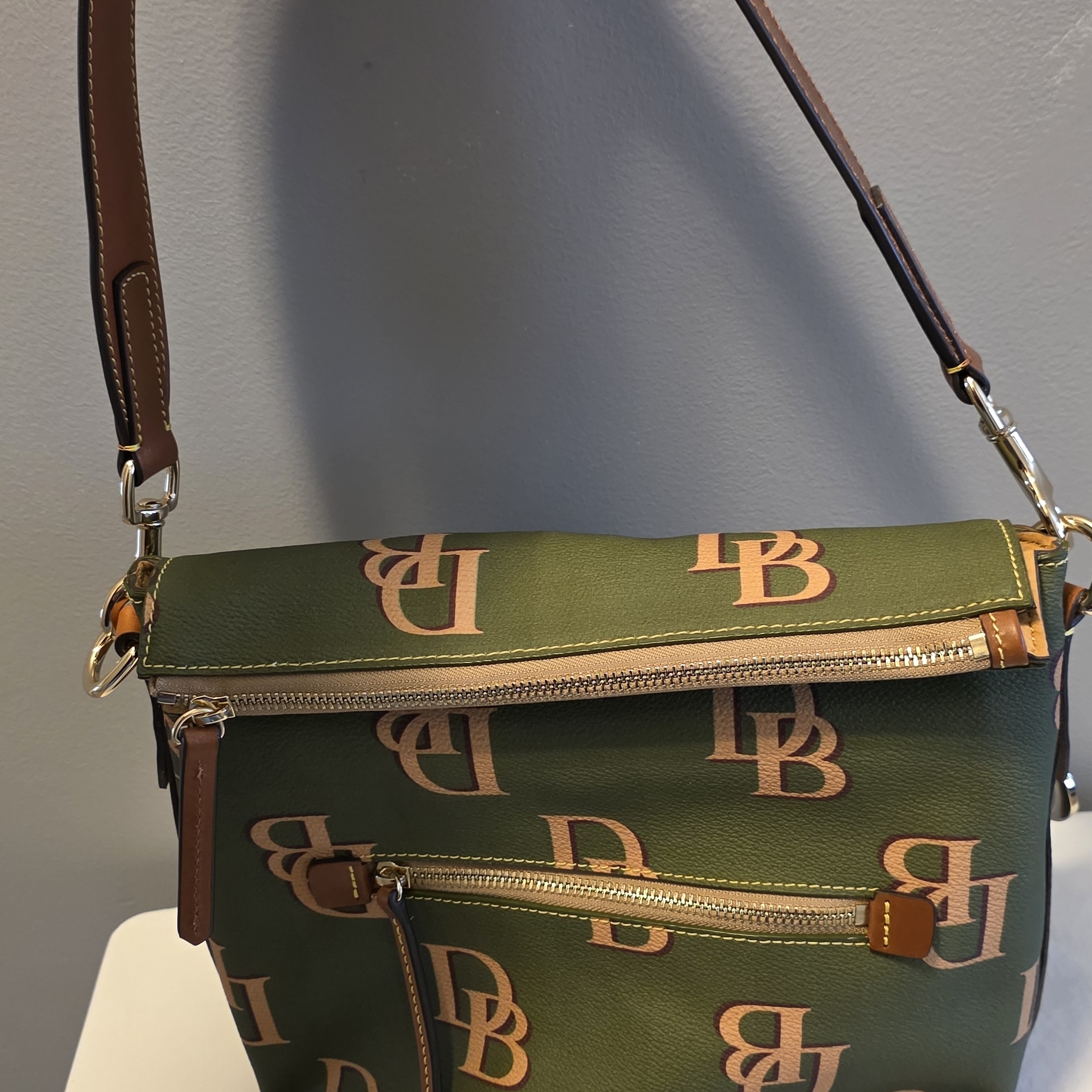 Brand New Dooney  Bourke Green And Brown Womens Bag